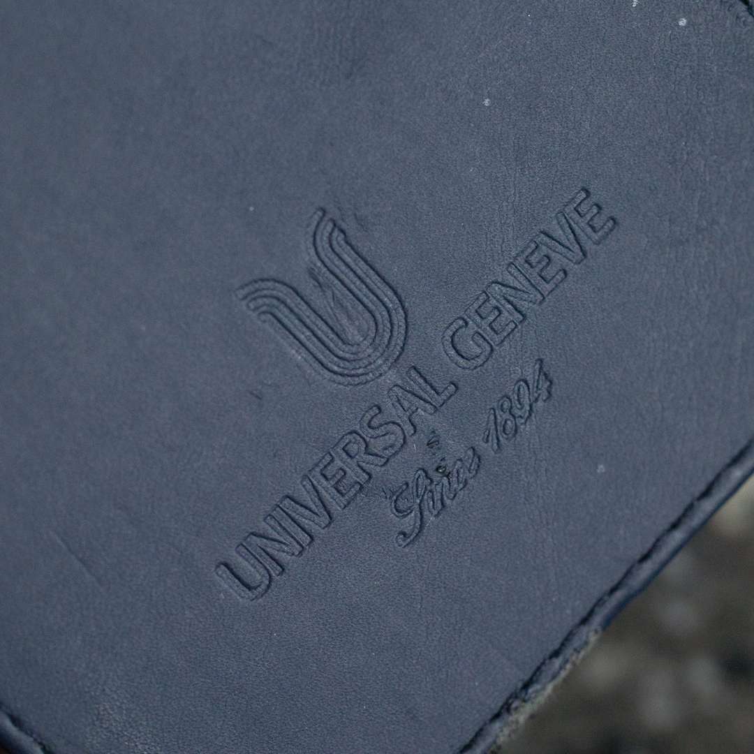 Universal Genève compax