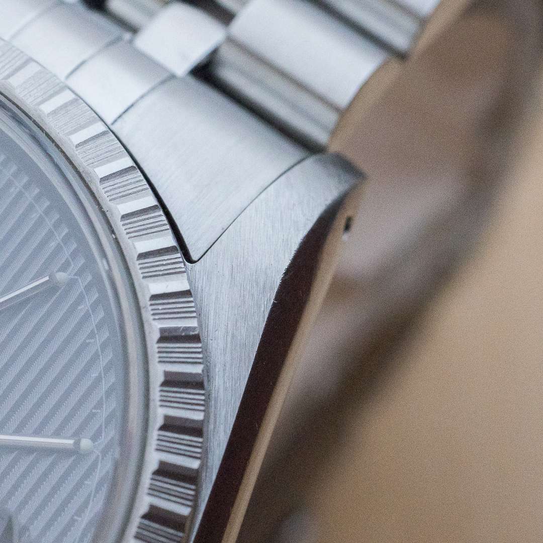 Rolex Datejust 16220 grey tapestry