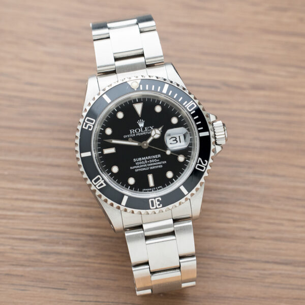 Rolex Submariner 16610 Box & Papers
