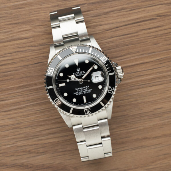 Rolex Submariner 16610 Box & Papers